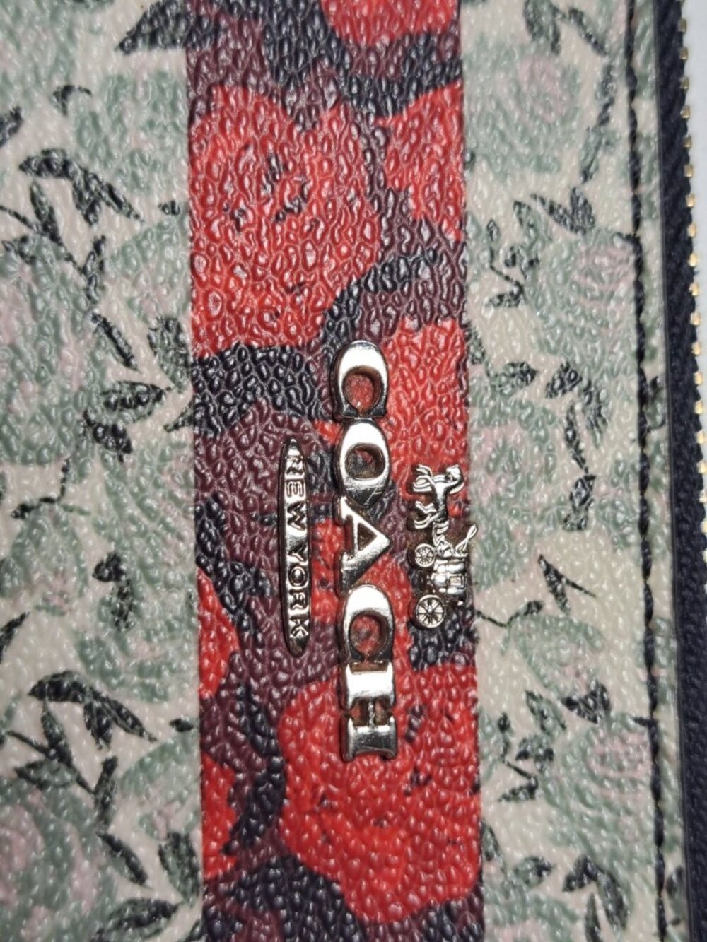Coach New York Wristlet Wallet With Floral Stripes & Zip Closure - Picture 2 of 11
